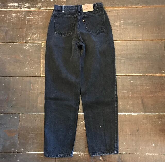 USED KIDS LEVIS 31350-4159 ブラックデニムパンツ 14歳 ①