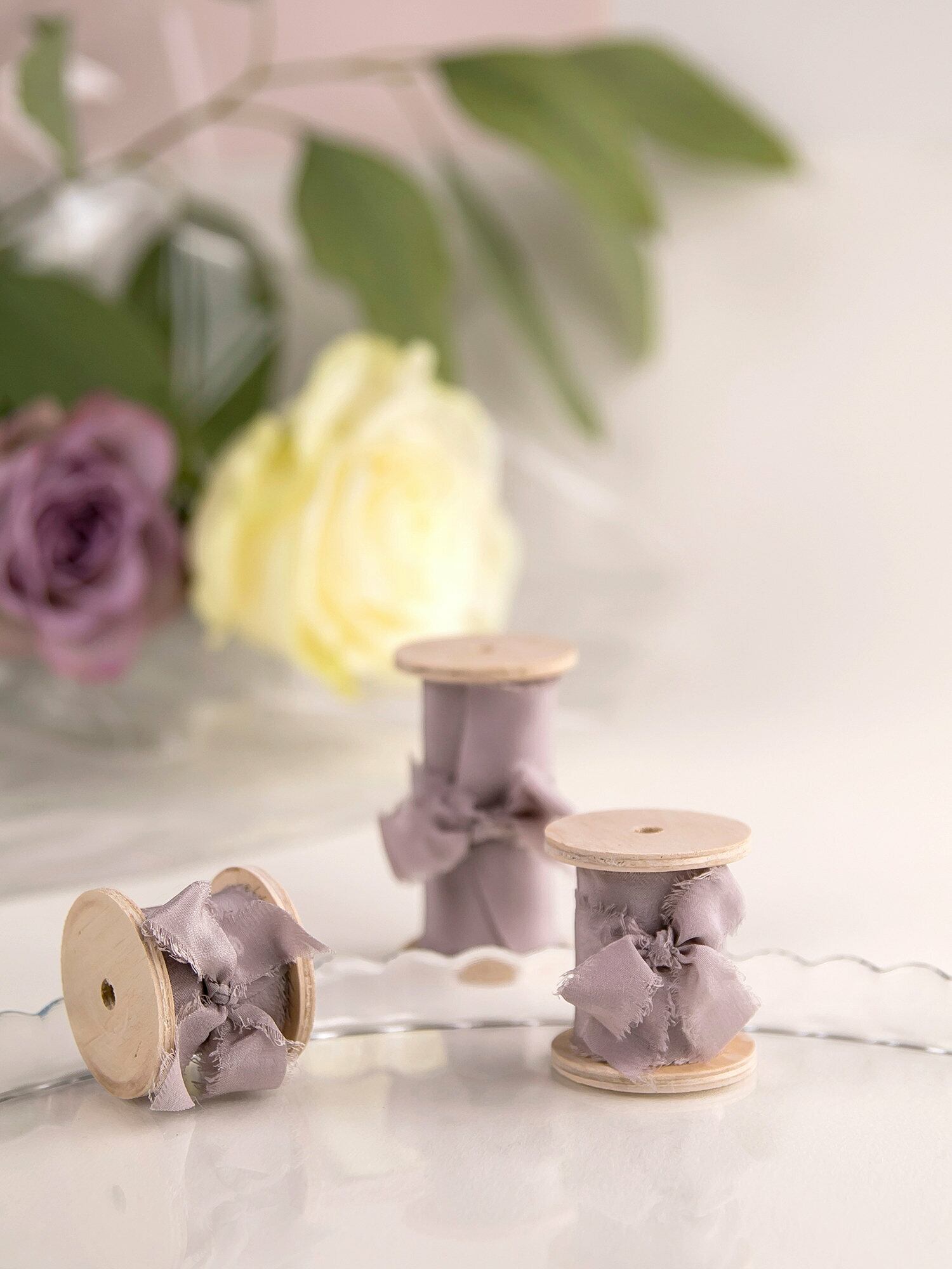 ６mｍ手染め色見本プティ・アンティーク　くしゅくしゅリボン Blush Pink Silk Ribbon（手染め手裂きタイプ） □木製スプール付