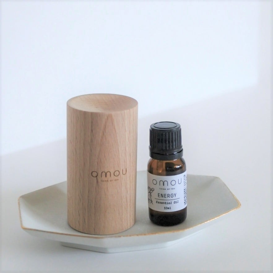 アロマウッド×有田焼ディフューザー | OMOUオモウ | 大切な人へ贈り