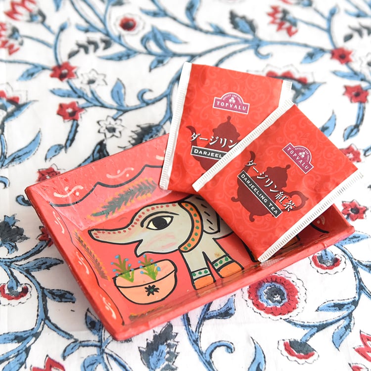 ネパール ミティラーアート 象さんのカラフルトレー | Phnom プノン