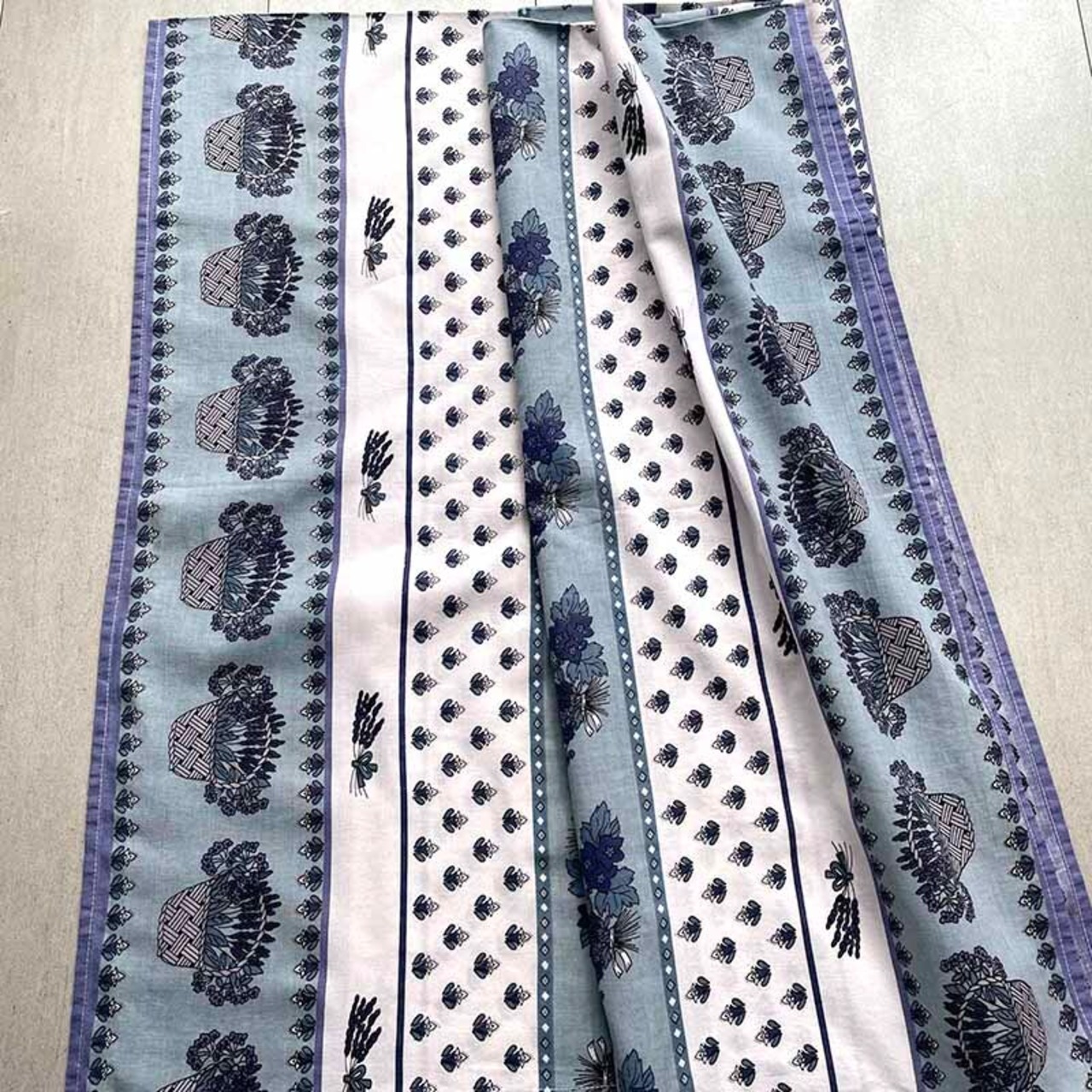 マルチクロス　南仏柄青系　ラベンダー　コットン100% 19clb16