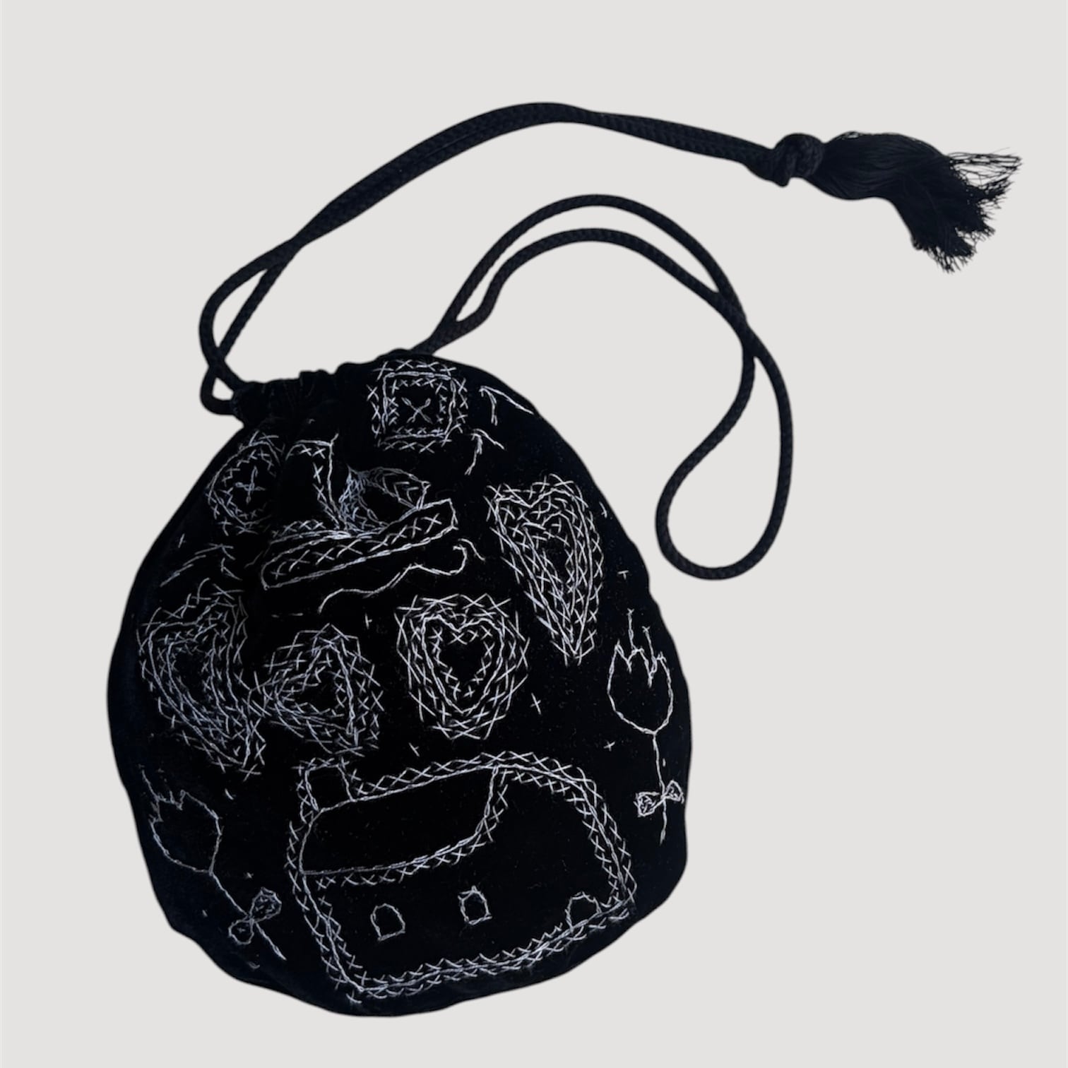 ASEEDONCLOUD / アシードンクラウド Memories hand embroidery bag #262001 / Black
