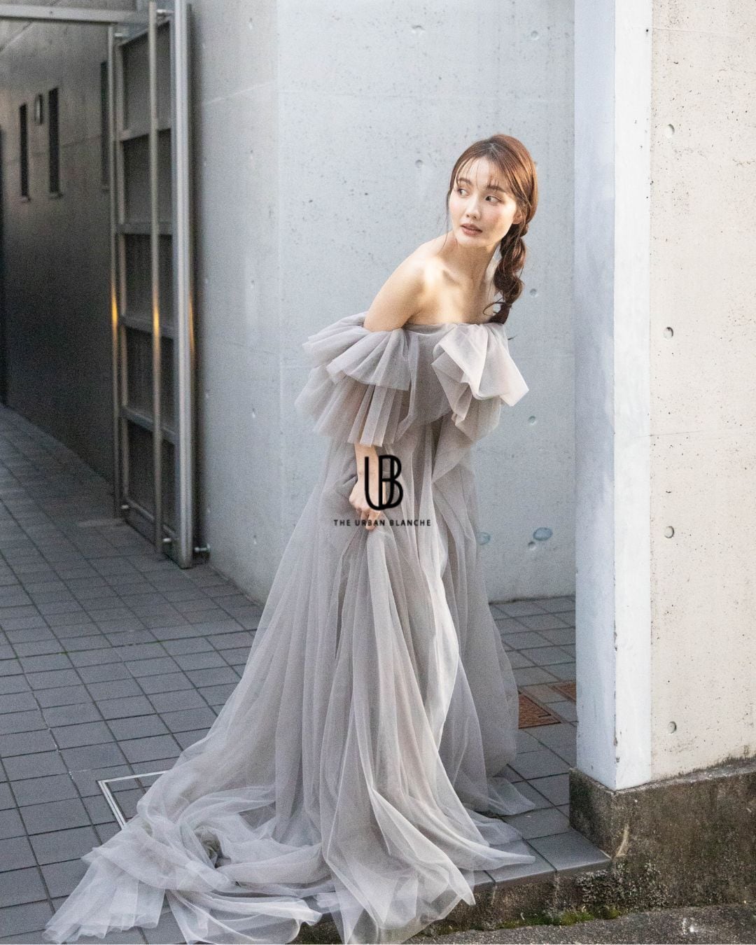 NEW ARRIVAL CD77】 新作入荷 /2WAY 袖取り外し可能 カラードレス 挙式