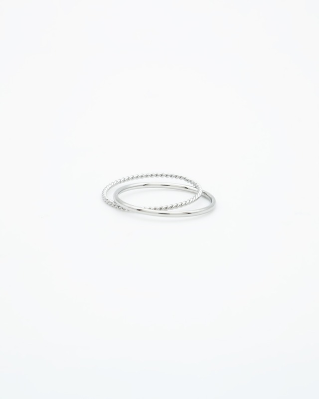 twist w ring