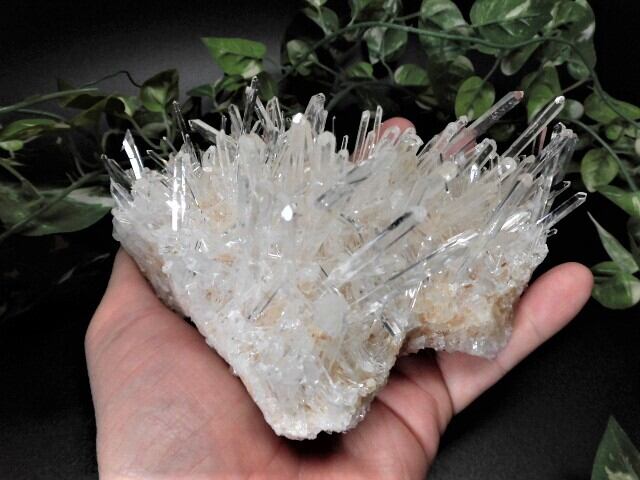 【送料無料】【最高品質】コロンビア サンタンデール産水晶クラスター  no.7