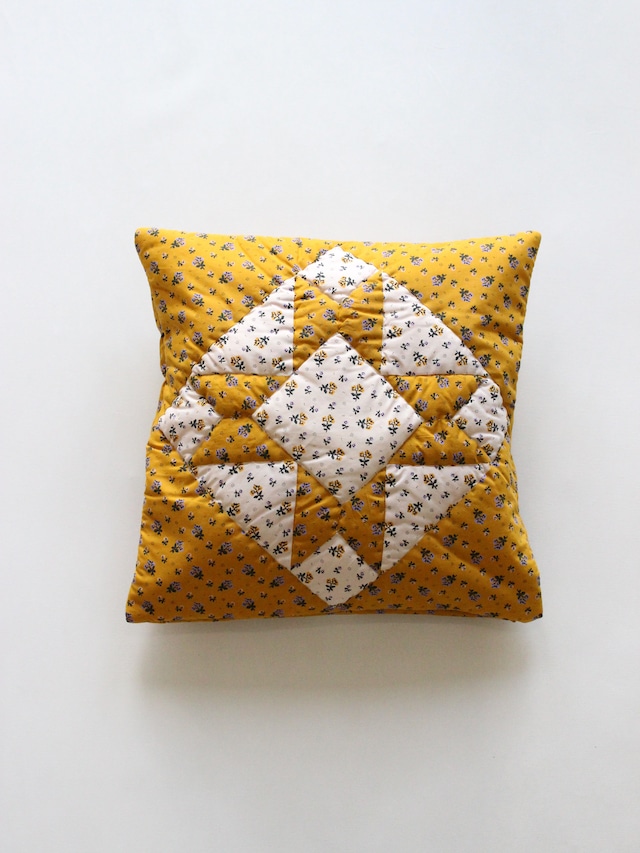 Projektityyny LEINIKKI PATCHWORK CUSHION  MUSTARD(カバーオンリー)