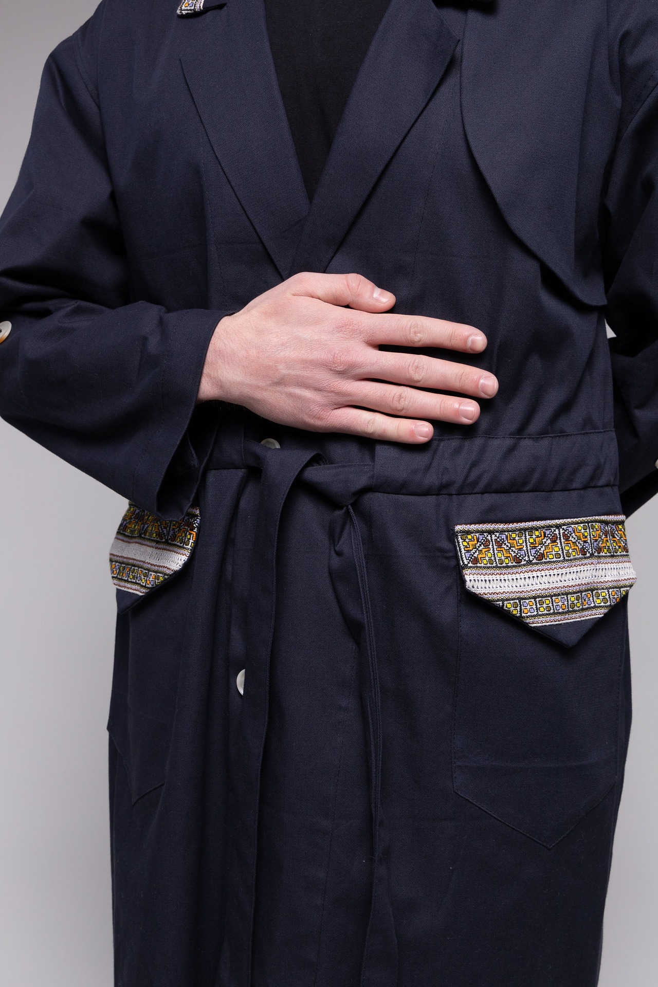 ウクライナ刺繍スプリング・トレンチコート　手刺繍　ユニセックス・フリーサイズ - 5