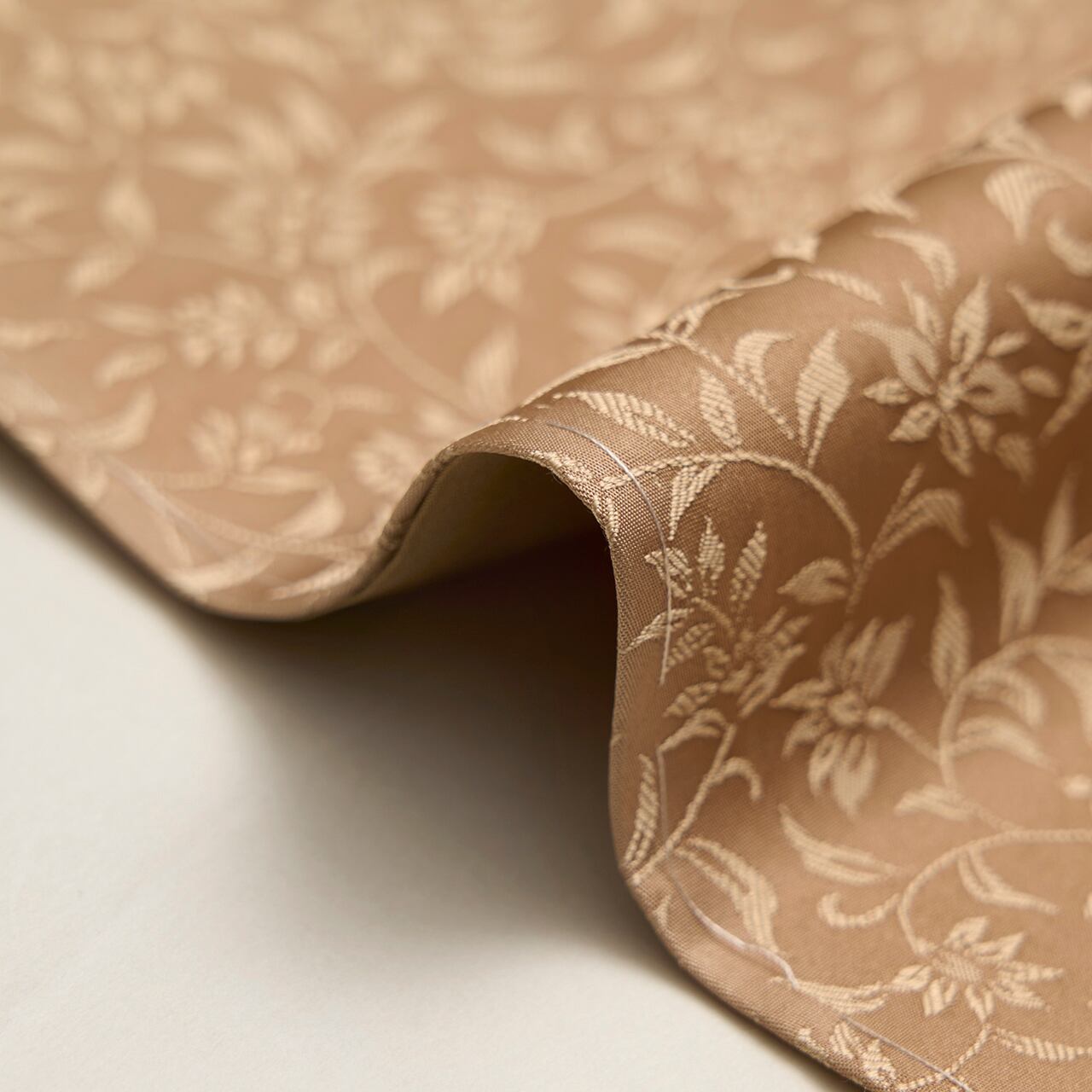 花唐草文様 黄金繭 段暈し訪問着 袷着物【未着用品】 | かわの屋