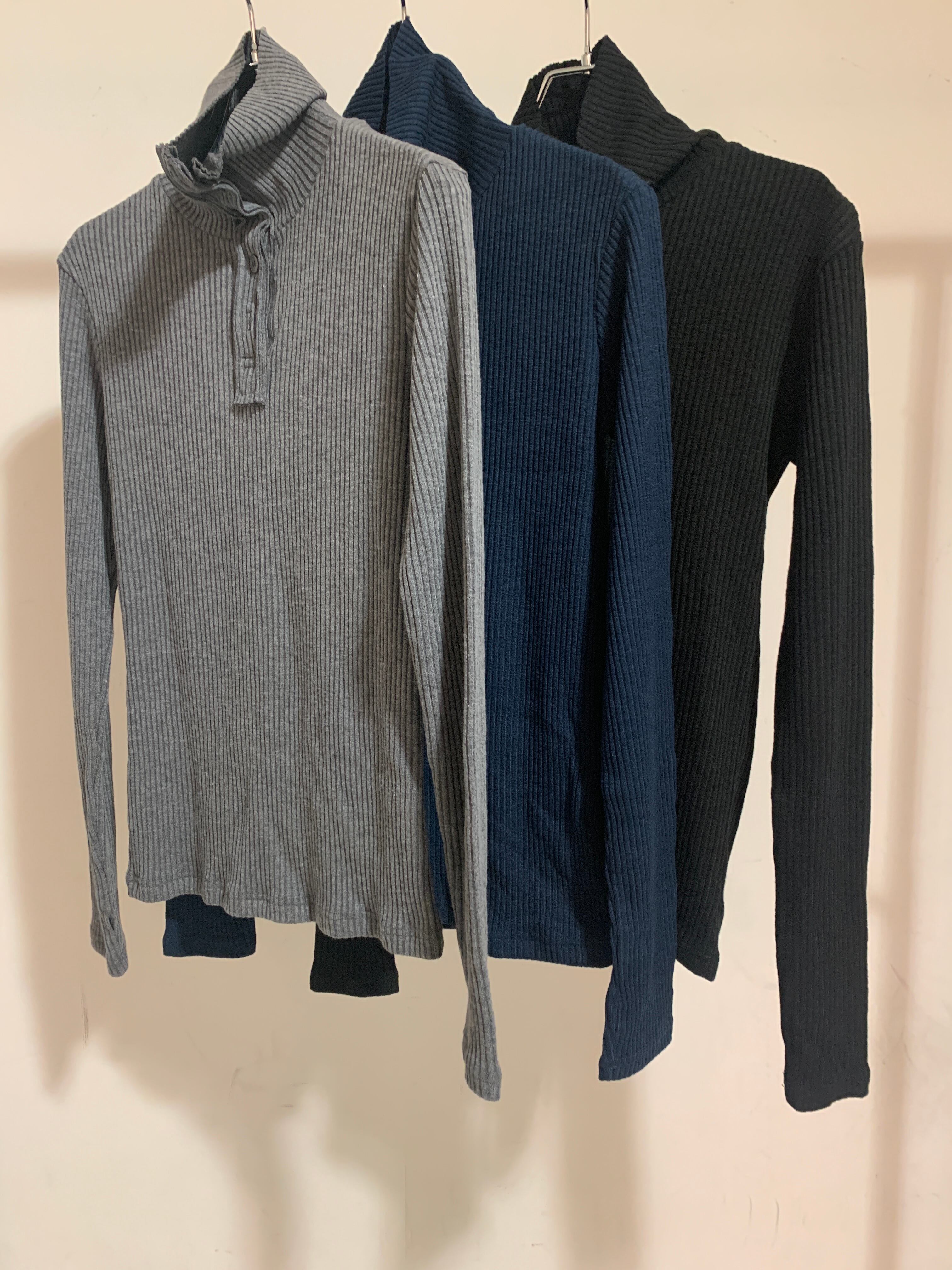 button design rib high neck