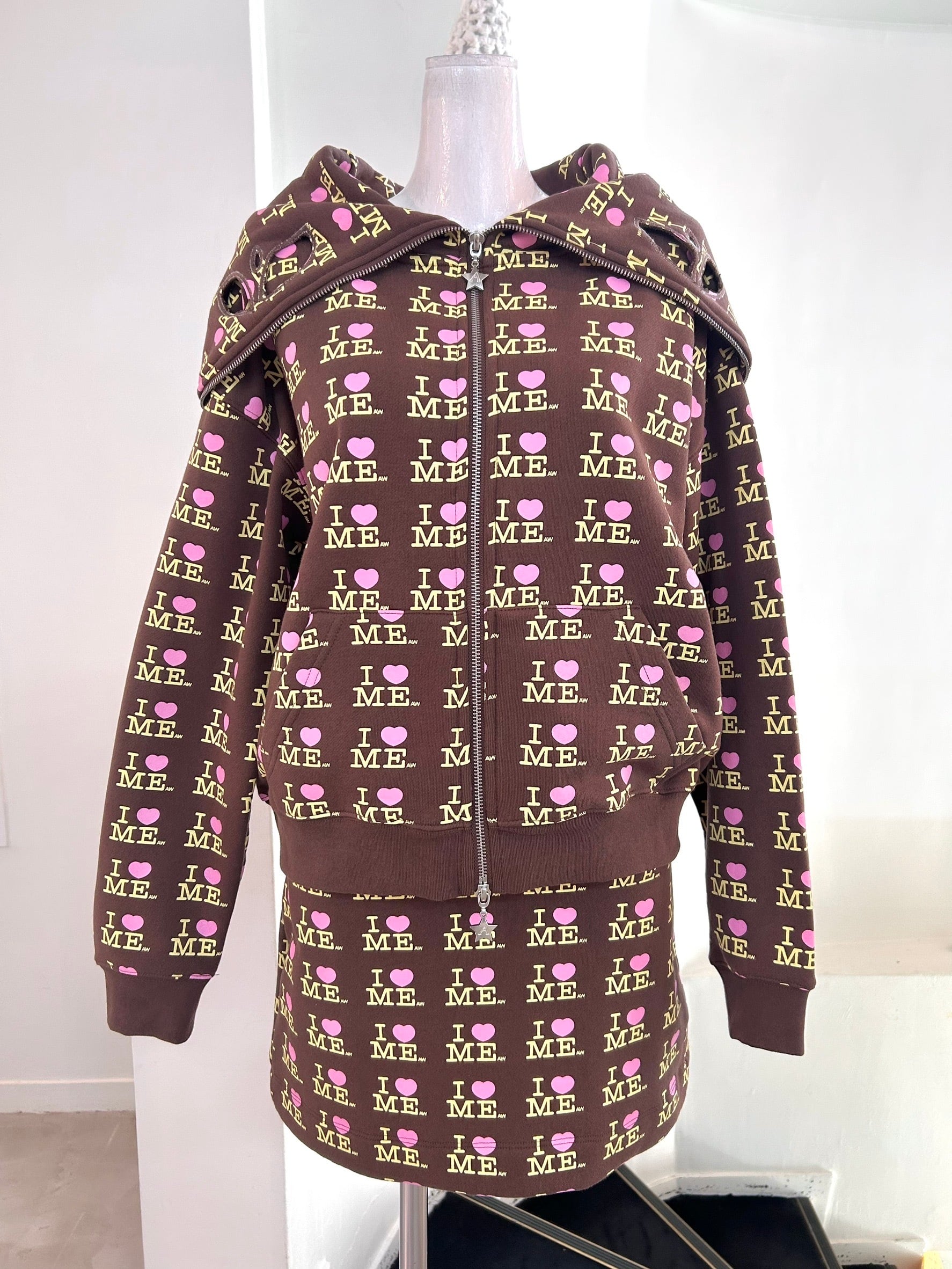 Ashley WILLIAMS I♡ME BUTTERFLY HOODIE / CHOCO