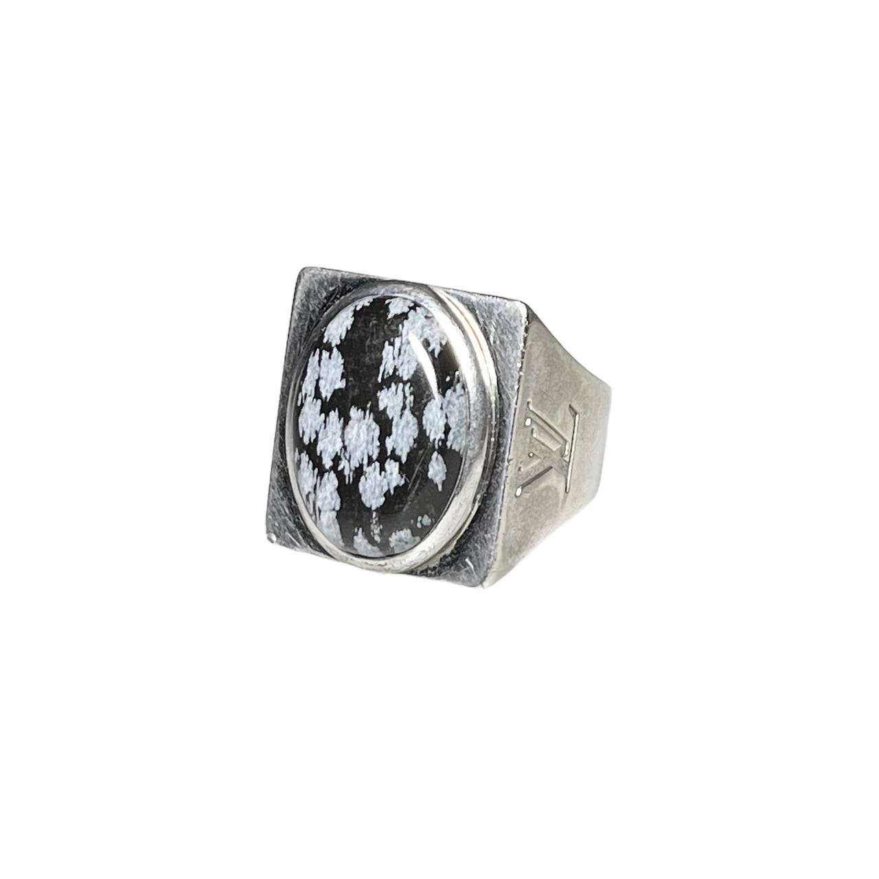 LOUIS VUITTON heavy gauge silver ring set with snowflake obsidian "chez barrier"