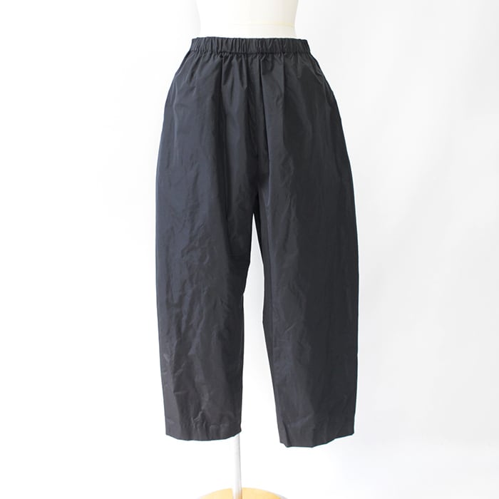 LOEFF ロエフ グロッシー タフタ クロップド パンツ 88142000012 2026