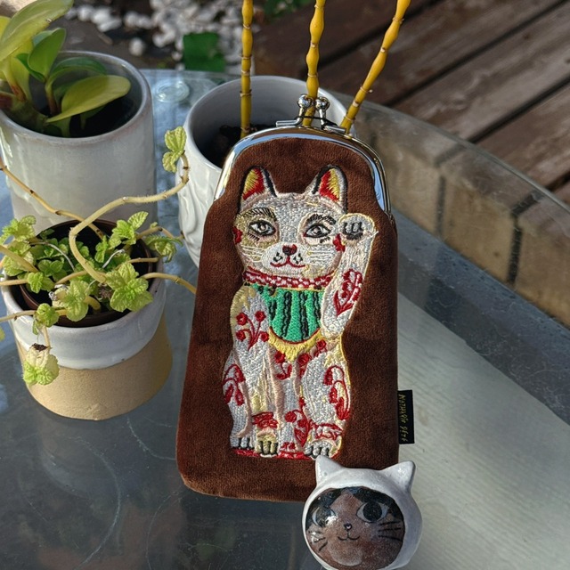 北千住専門お土産屋さん 　ナタリーレテポーチ(招き猫)