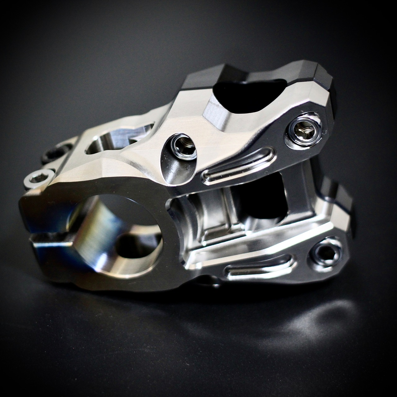 DELTΔ BMX PROTOTYPE TITANIUM TOP LOAD 40MM STEM