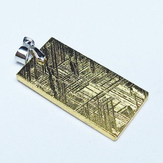 ギベオン ペンダント 隕石 メテオライト ゴールド 一点物 おまかせ便 112-13556