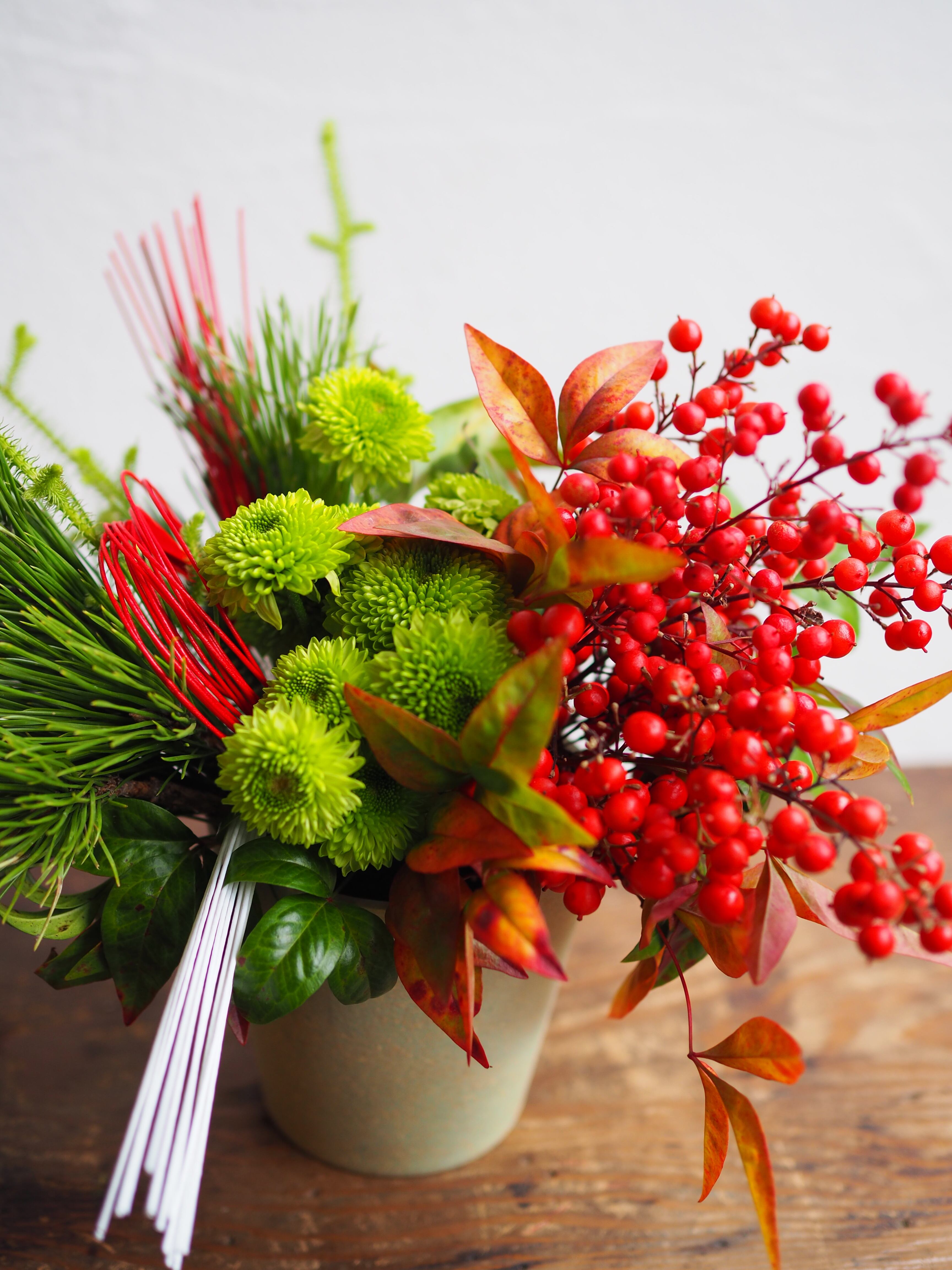 【宅配】お正月ポンポンアレンジ【26~28いずれか着】