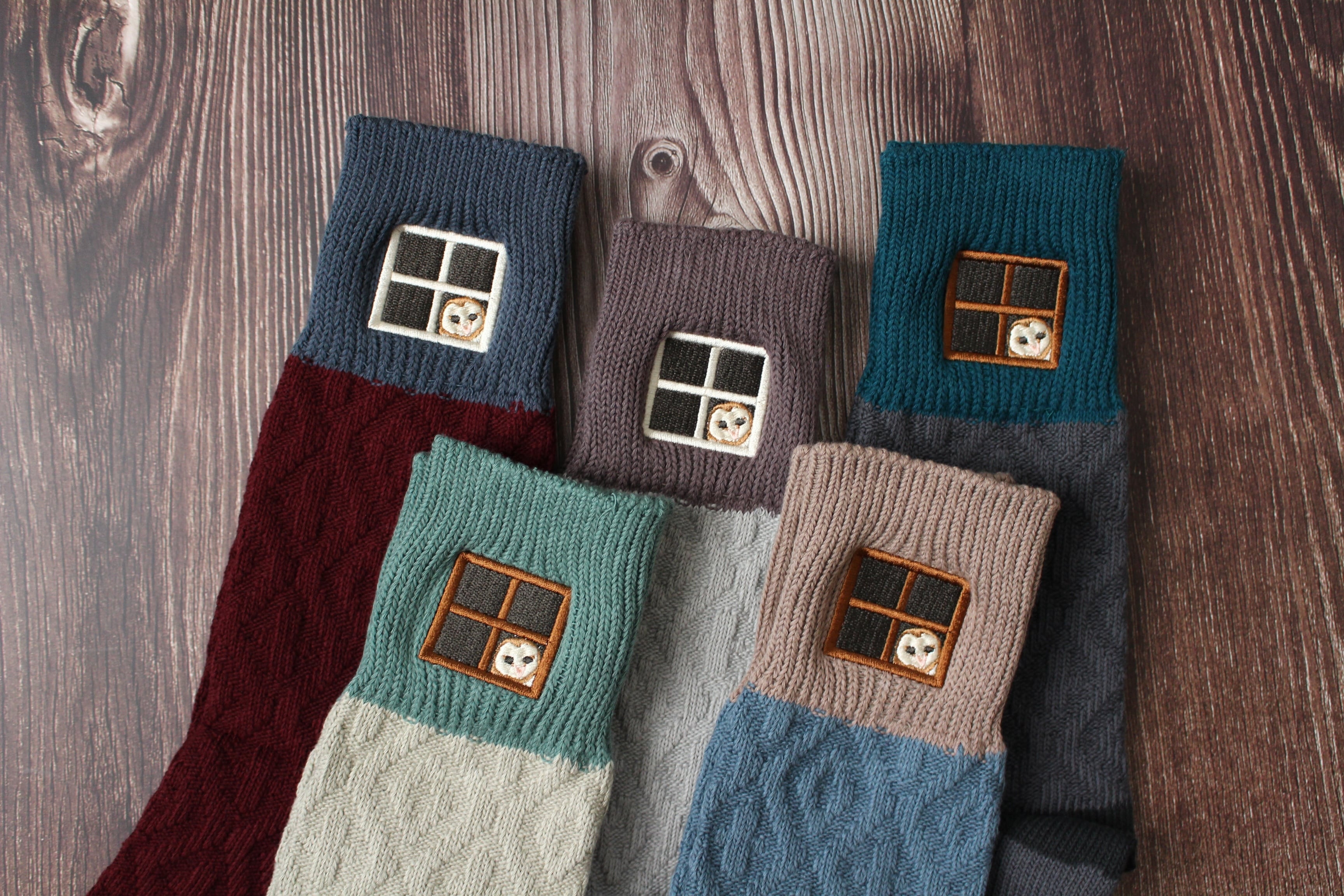 刺繍ソックス『やねうら暮らし』新色