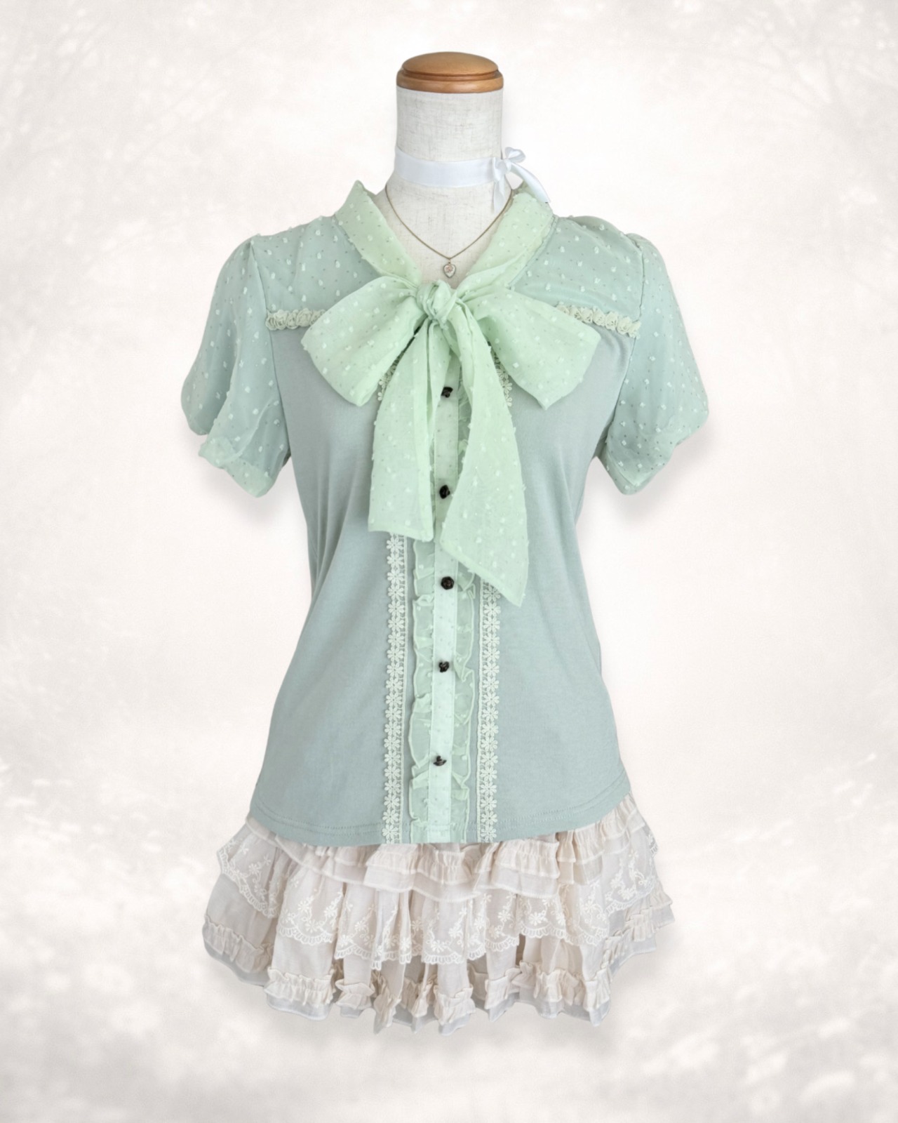 mint color ボウタイリボントップス