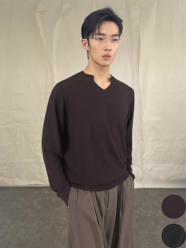 Yausye 001 Asymmetrical V-neck Sweater