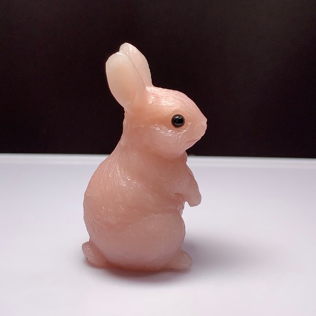 11.ピンクオパールうさぎ・インテリア