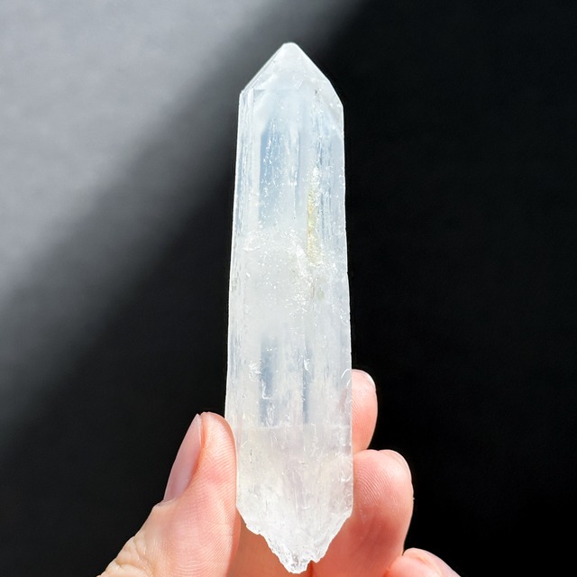 ブルーミストクォーツ ポイント63◇ Blue Mist Quartz ◇ 天然石・鉱物・パワーストーン