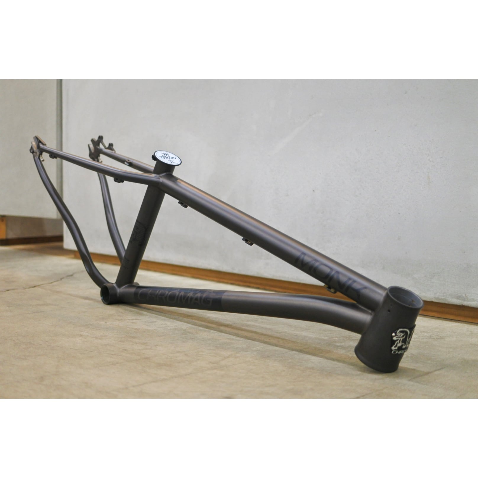 Chromag】MONK [モンク] フレーム RAW SMOKE Shortサイズ | 【CARNOSA