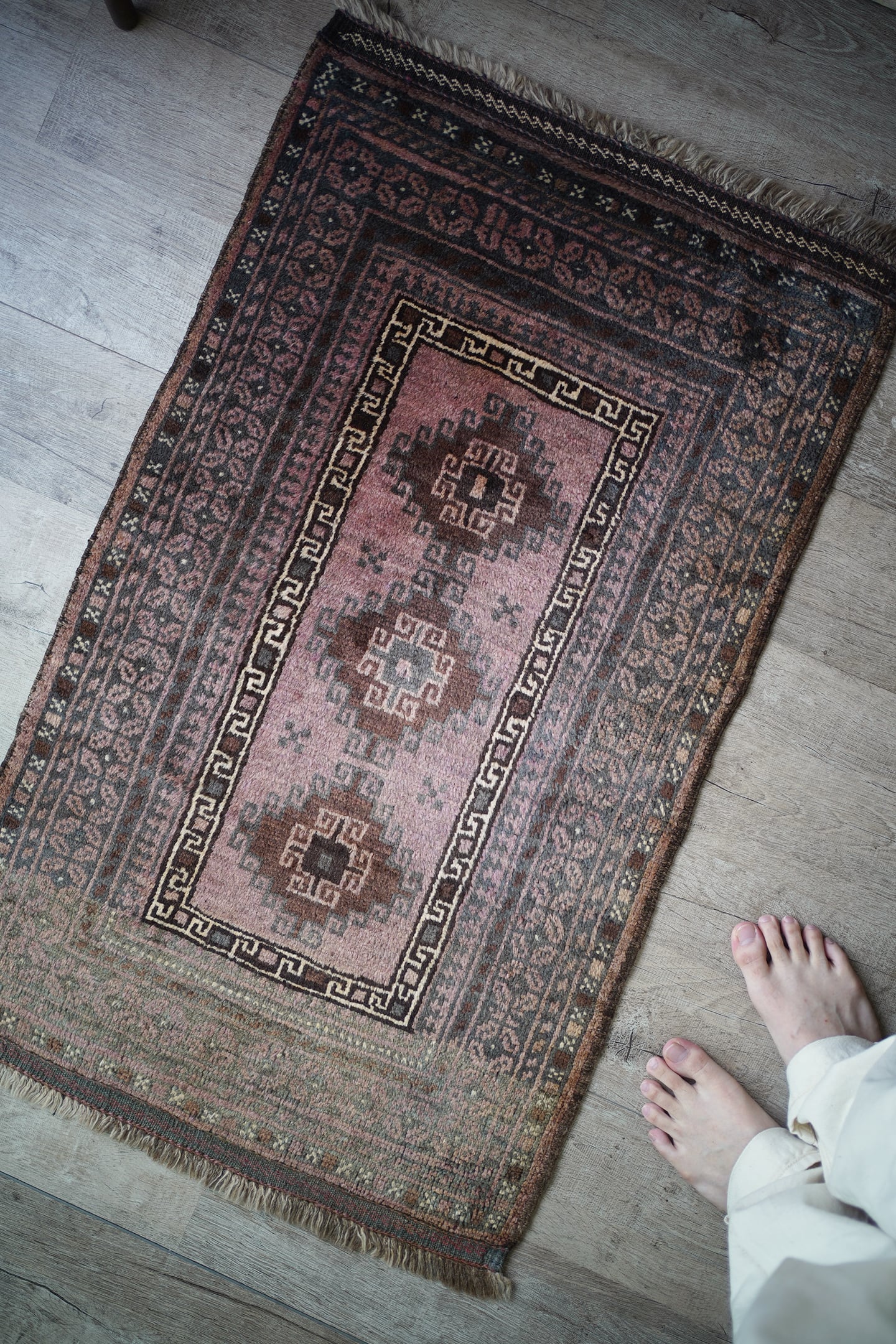 316】Semi Antique Afghan Baluch rug 1940's | ヴィンテージラグ専門