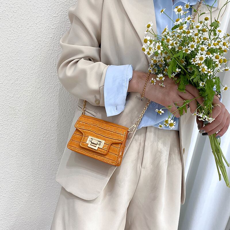 バッグ女性バッグ2020新しい波インネットレッドチェーンワイルドメッセンジャーバッグ夏のファッションショルダー小さな正方形のバッグ Tiancai_Wing_Bag2751746