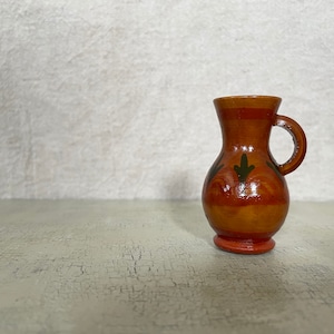 木製の小さな器