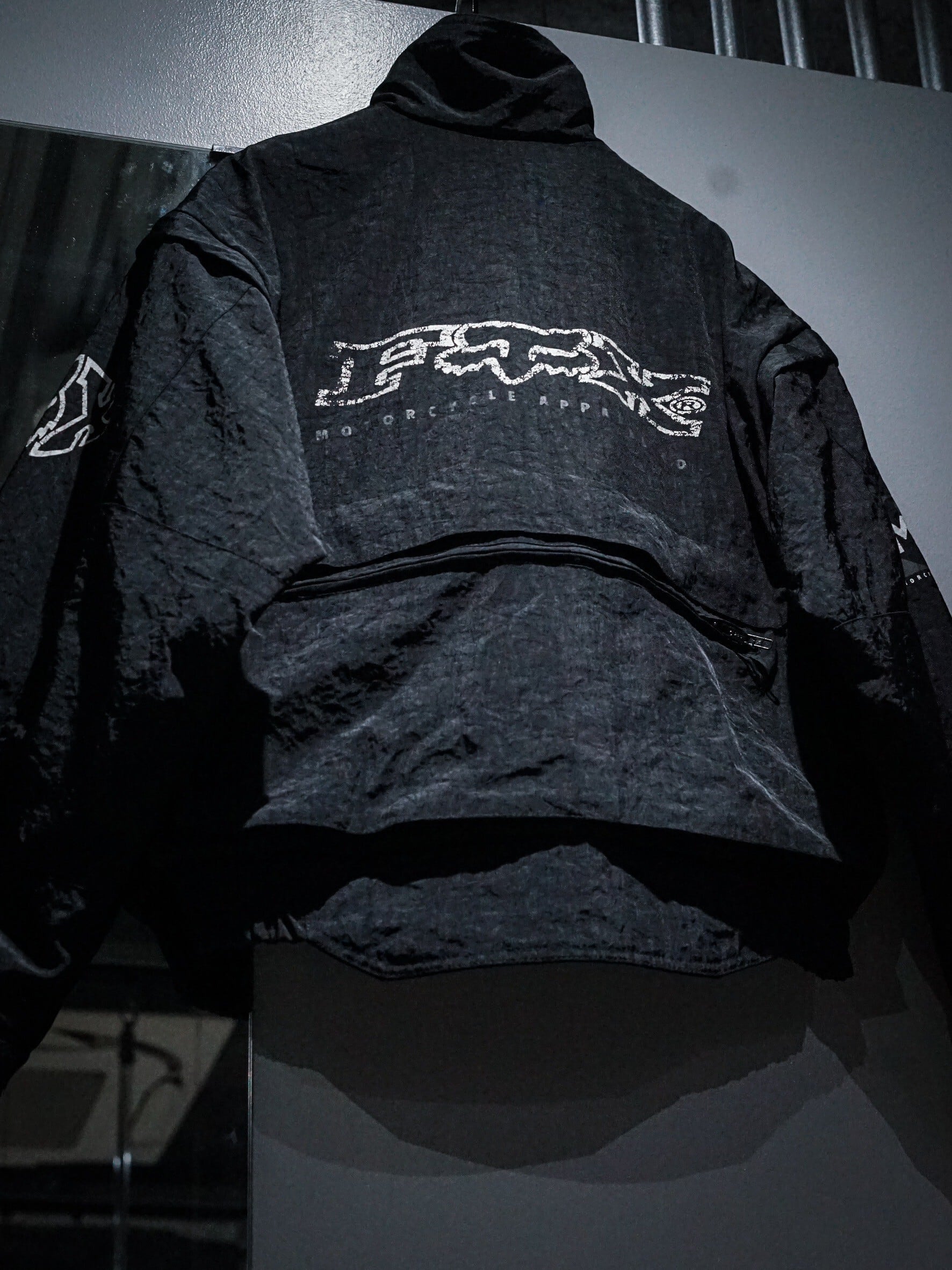 add (c) vintage】