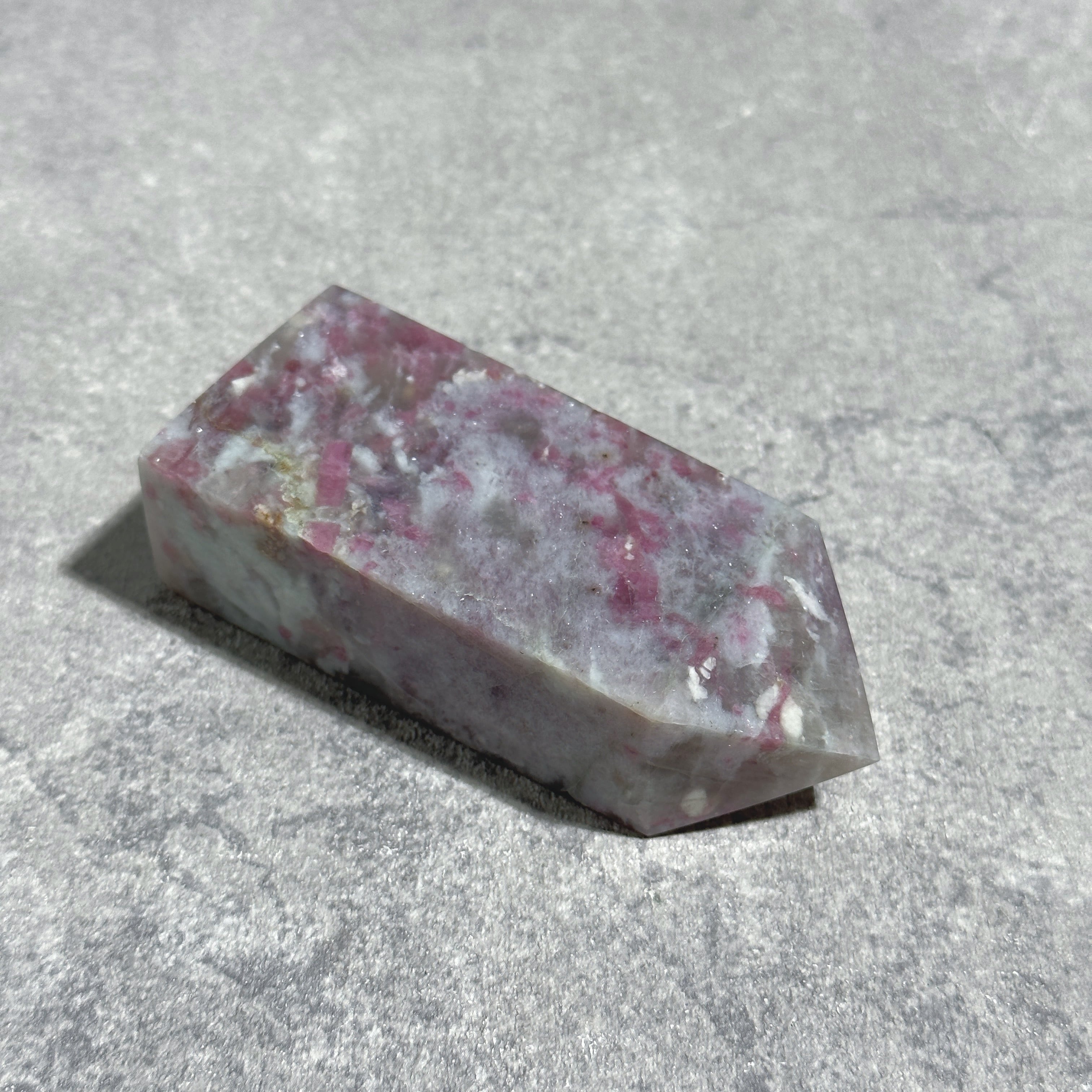 ユニコーンストーン タワー12◇ Unicorn Stone ◇天然石・鉱物