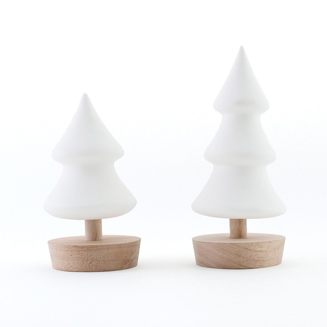 温かな光を灯す 半磁器のLED フロストツリー【S】