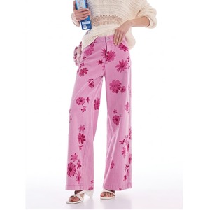 magenta floral printed straight leg jeans<p3169>
