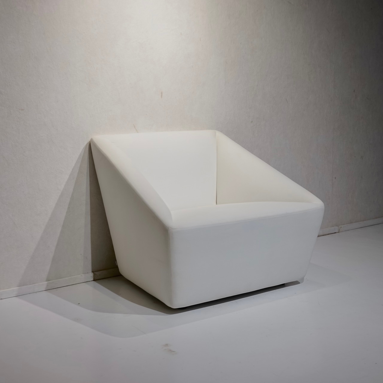 COR コア Cuvert クヴェルト 1人掛け ソファ 1Pソファ パーソナルチェア ラウンジチェア ファブリック モダン ミニマル ホテルライク