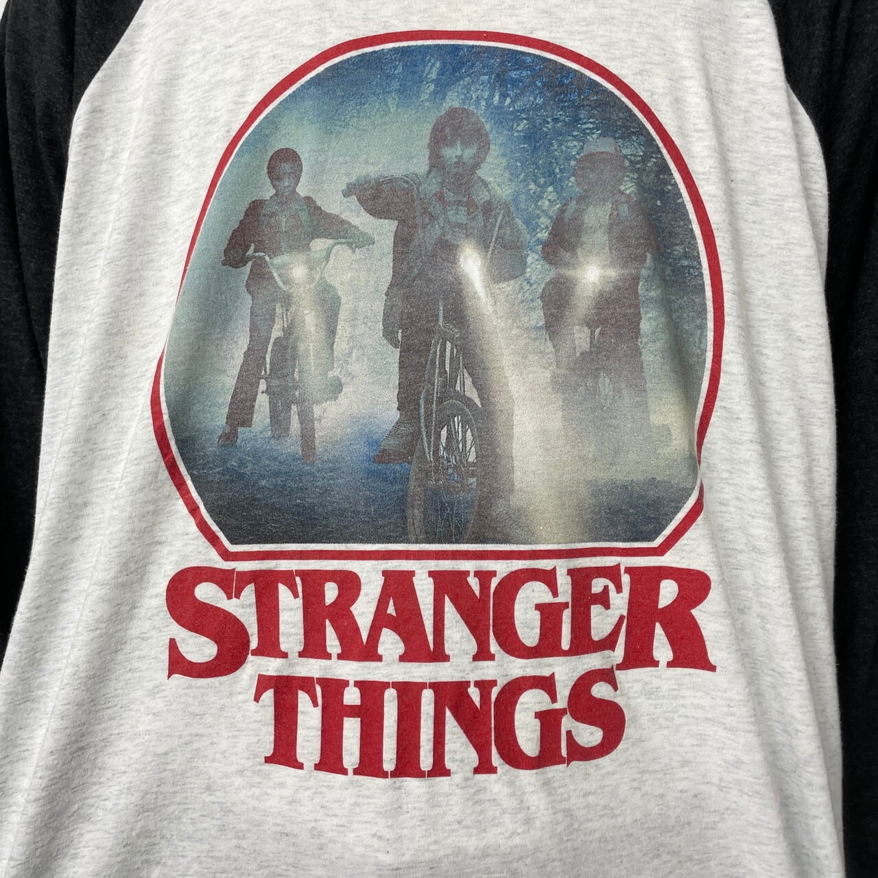 STRANGER THINGS ストレンジャーシングス ドラマ ラグランTシャツ 