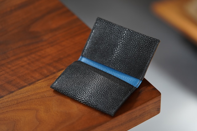 【即納品】 Fino Card (薄い名刺ケース) ガルーシャ(Black)×シェーブル(Denim)