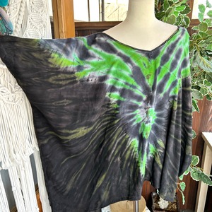 渋めゆったりタイダイポンチョ