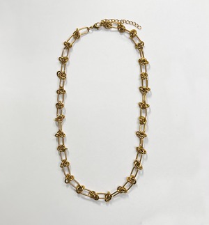 KNOT GOLD NECKLACE