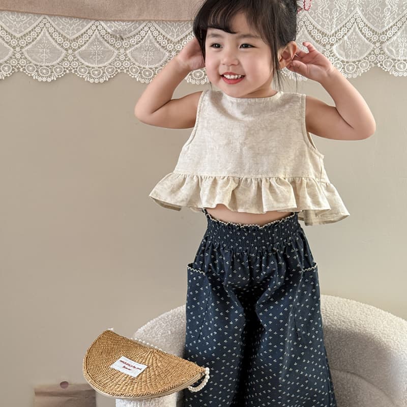 2025夏新作 女の子用 韓国風 おしゃれセット ノースリーブベスト×フラワーワイドパンツ