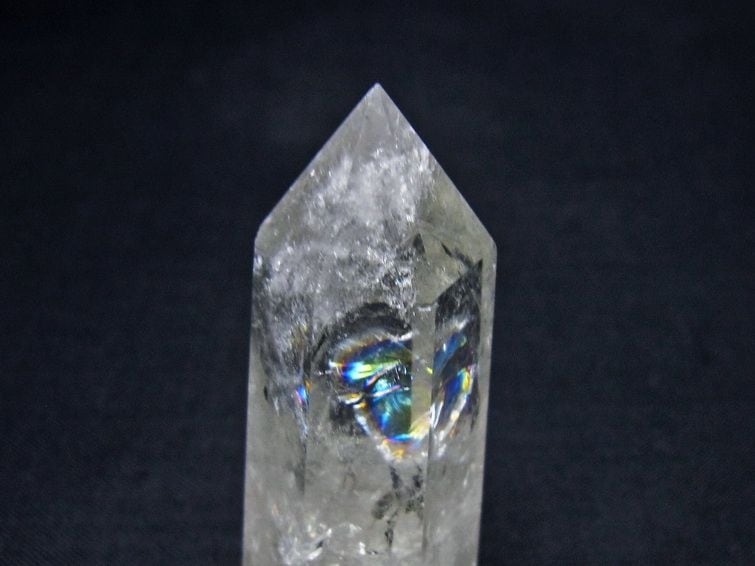 水晶 六角柱 虹入り ポイント 置物 一点物 142-10961 | 天然石