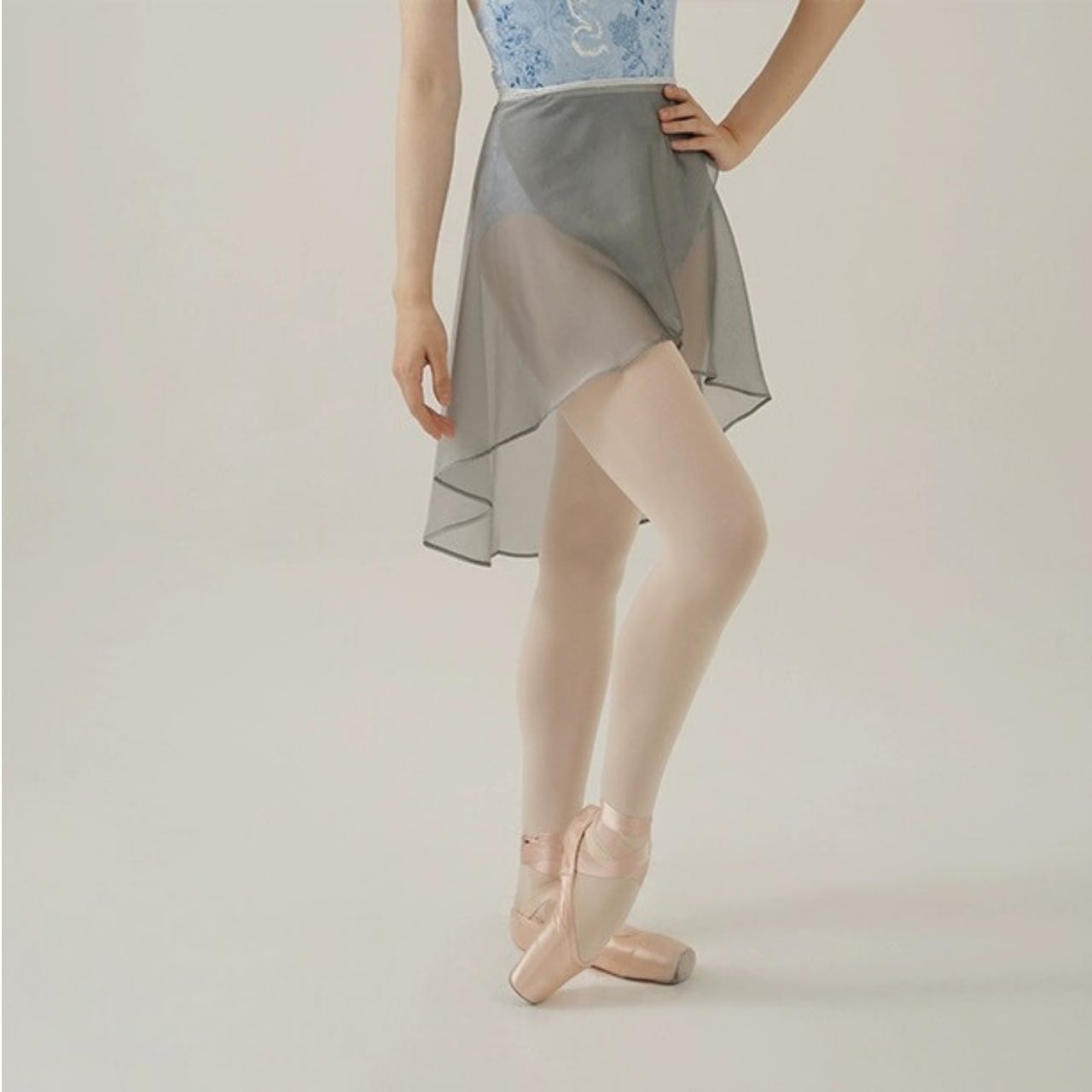 BYPLIE バイプリエ ストラップレススカート リハーサル丈 【公式通販】