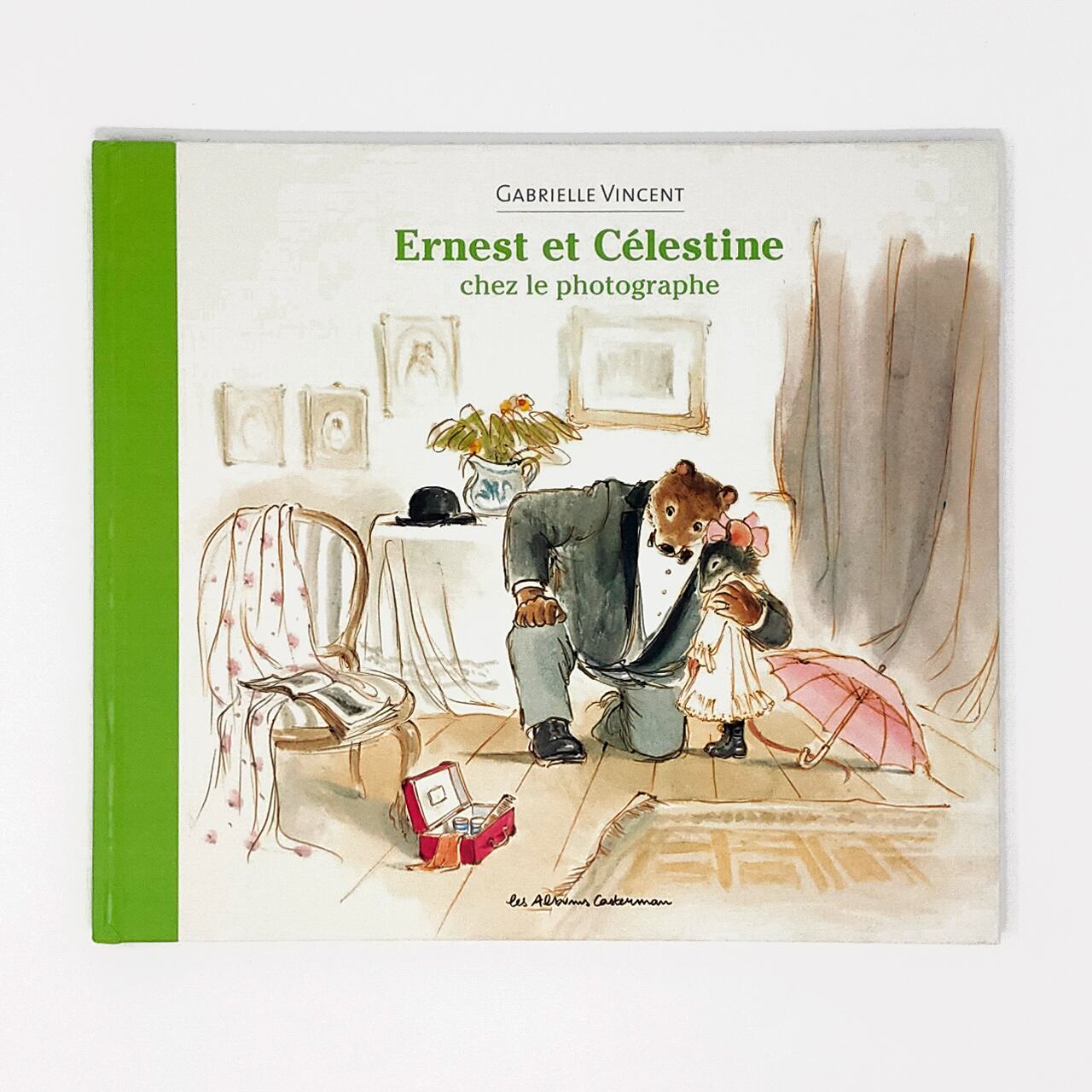 フランス語絵本「Ernest et Célestine chez le photographe」絵本作家Gabrielle Vincent（ガブリエル・バンサン）