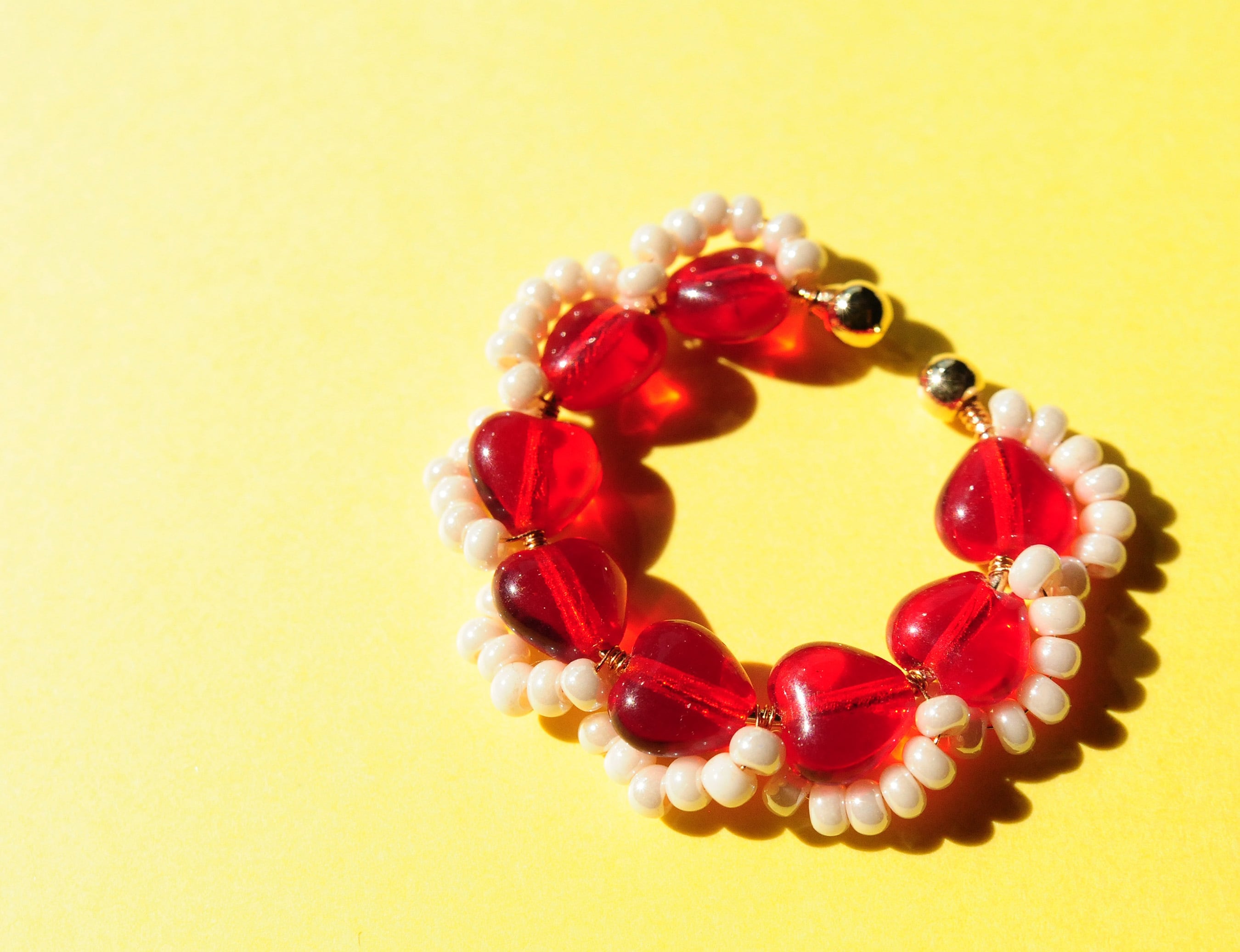 <Rollo~イロヅクビジュー~>イヤーカフ『 Akai heart × Shiro 』