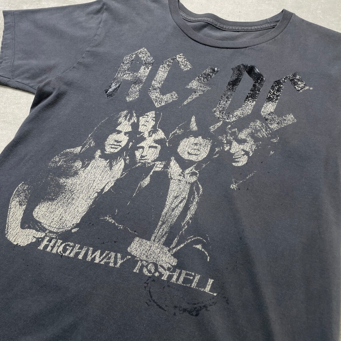 AC/DC エーシーディーシー バンドTシャツ バンT メンズS相当 