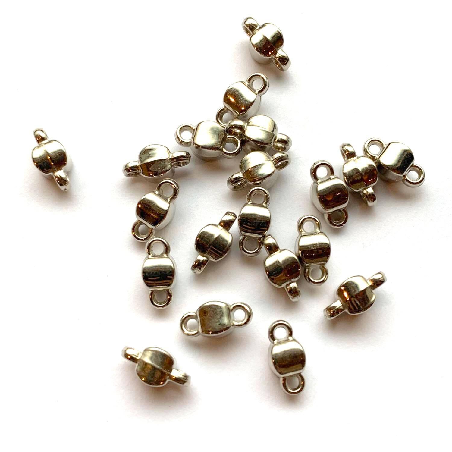 アクセサリーパーツ沢山 イヤリング パーツ シルバー 40個 白銀 ネジバネ式 8mm 台座 丸皿 カン