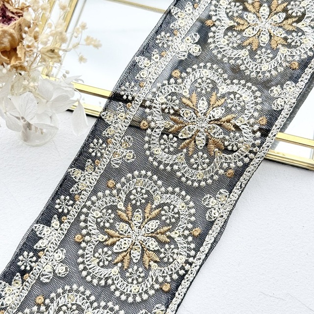 フェアリー.　[ブラック]インド刺繍リボン　1587