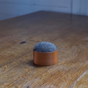 Shaker Pin Cushion / シェーカー ピンクッション〈 裁縫道具・裁縫箱・針山・針刺し 〉111835