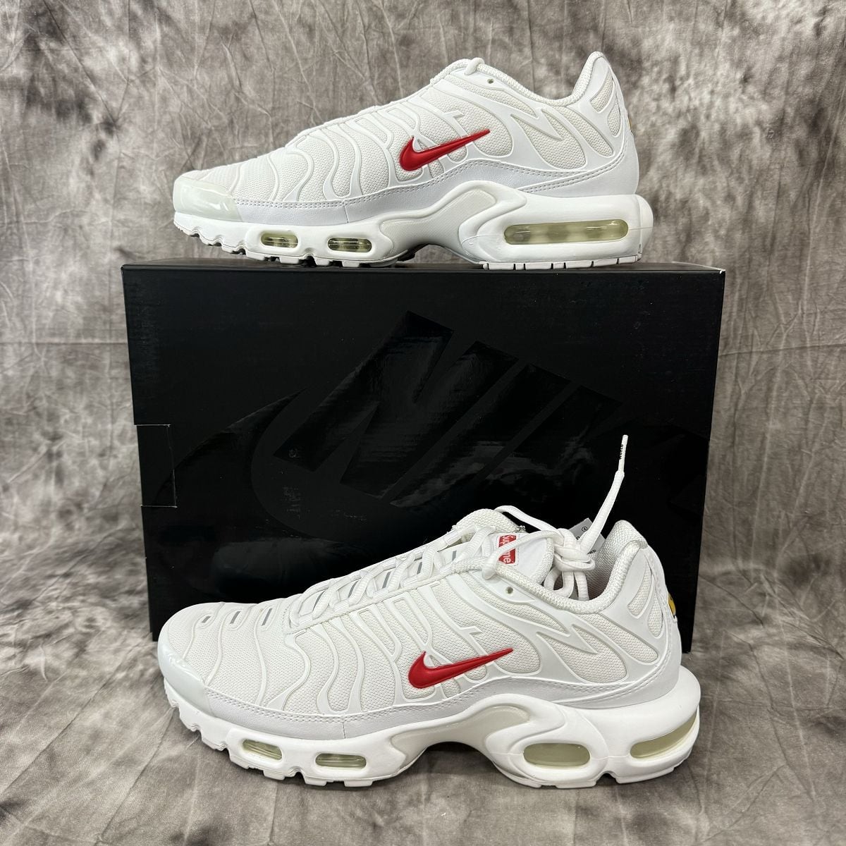 airmaxplus[新品]supreme NIKE AIR MAX PLUS ホワイト