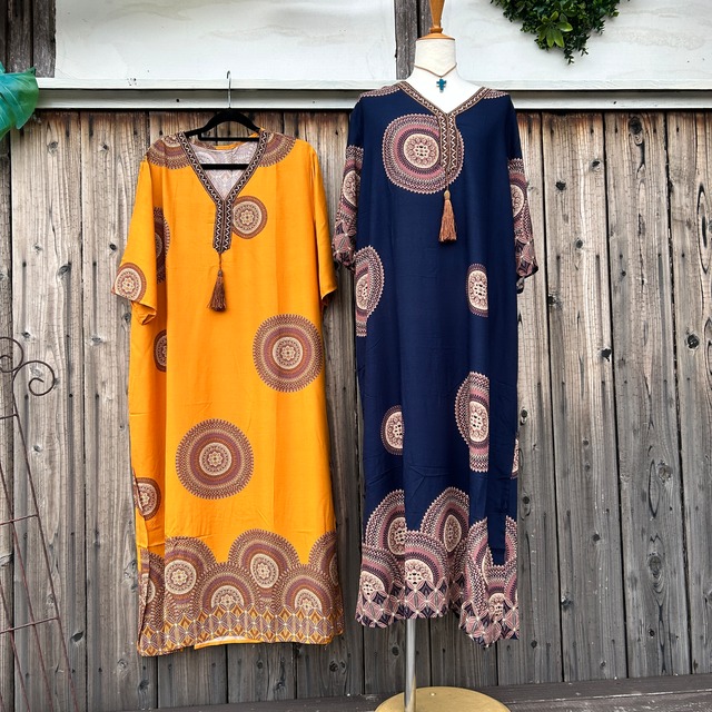 曼荼羅柄タッセルワンピース