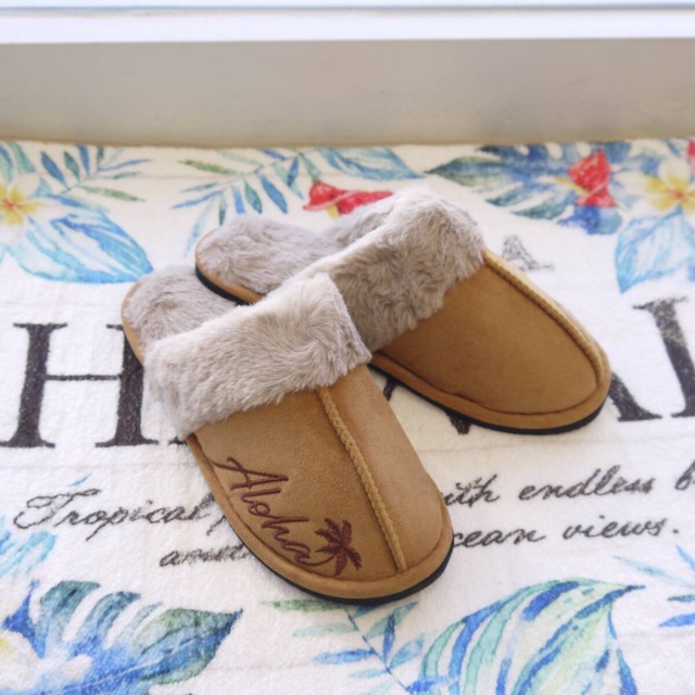★ハワイアン雑貨★リノリノスリッパ/ルームスリッパ／ハワイアン柄／ギフト／ファースリッパ＜キャメル／CAMEL＞